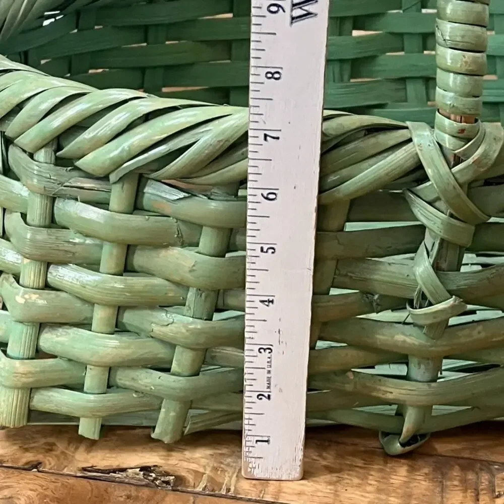 Vintage Handwoven Wicker Gathering Harvest Basket 17